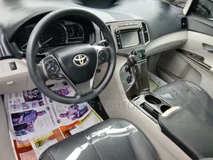 Toyota Venza LE AWD 2013 Black