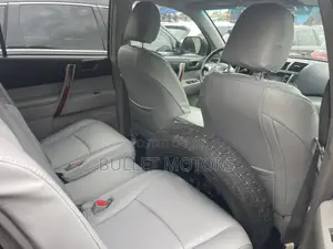 Toyota Highlander 3.5L 4WD 2013 Burgundy