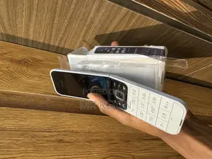 New Nokia 2720 Flip 512 GB