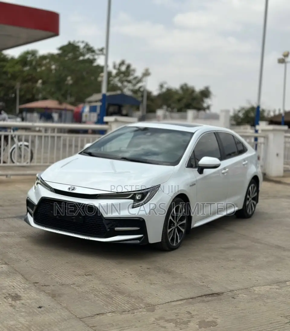 Toyota Corolla 2022 White