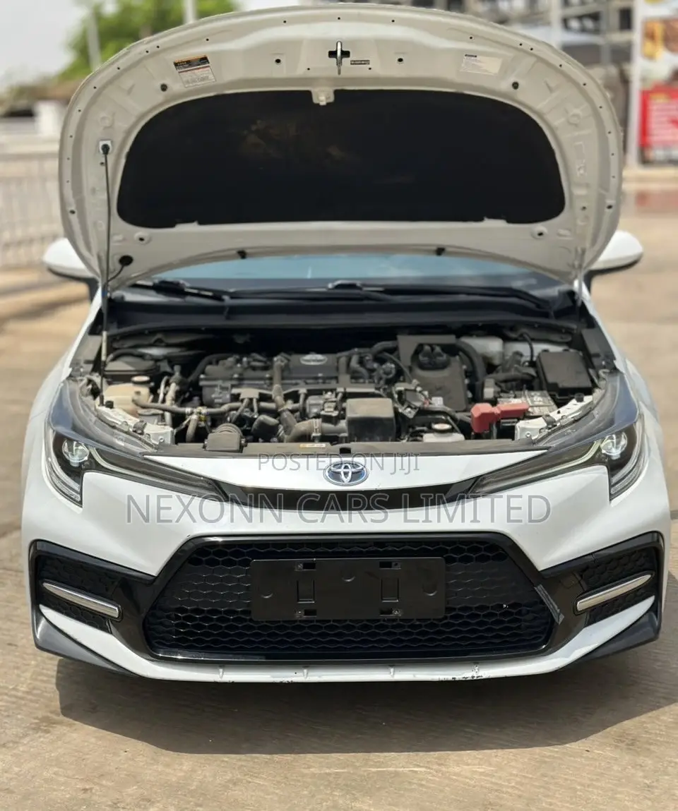 Toyota Corolla 2022 White