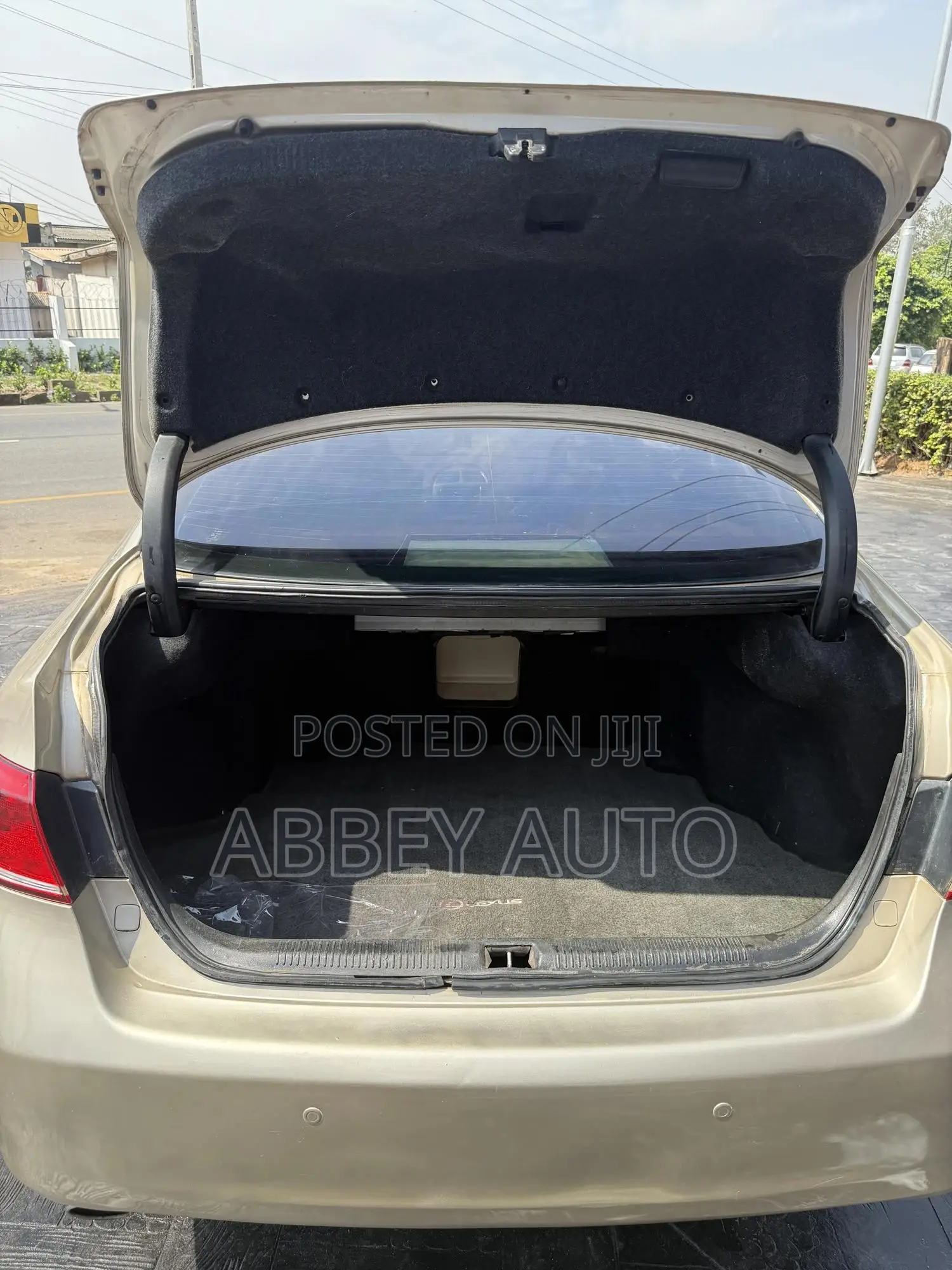 Lexus ES 350 2012 Gold