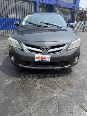 Toyota Corolla LE 4dr Sedan (1.8L 4 cyl 4A) 2009 Gray