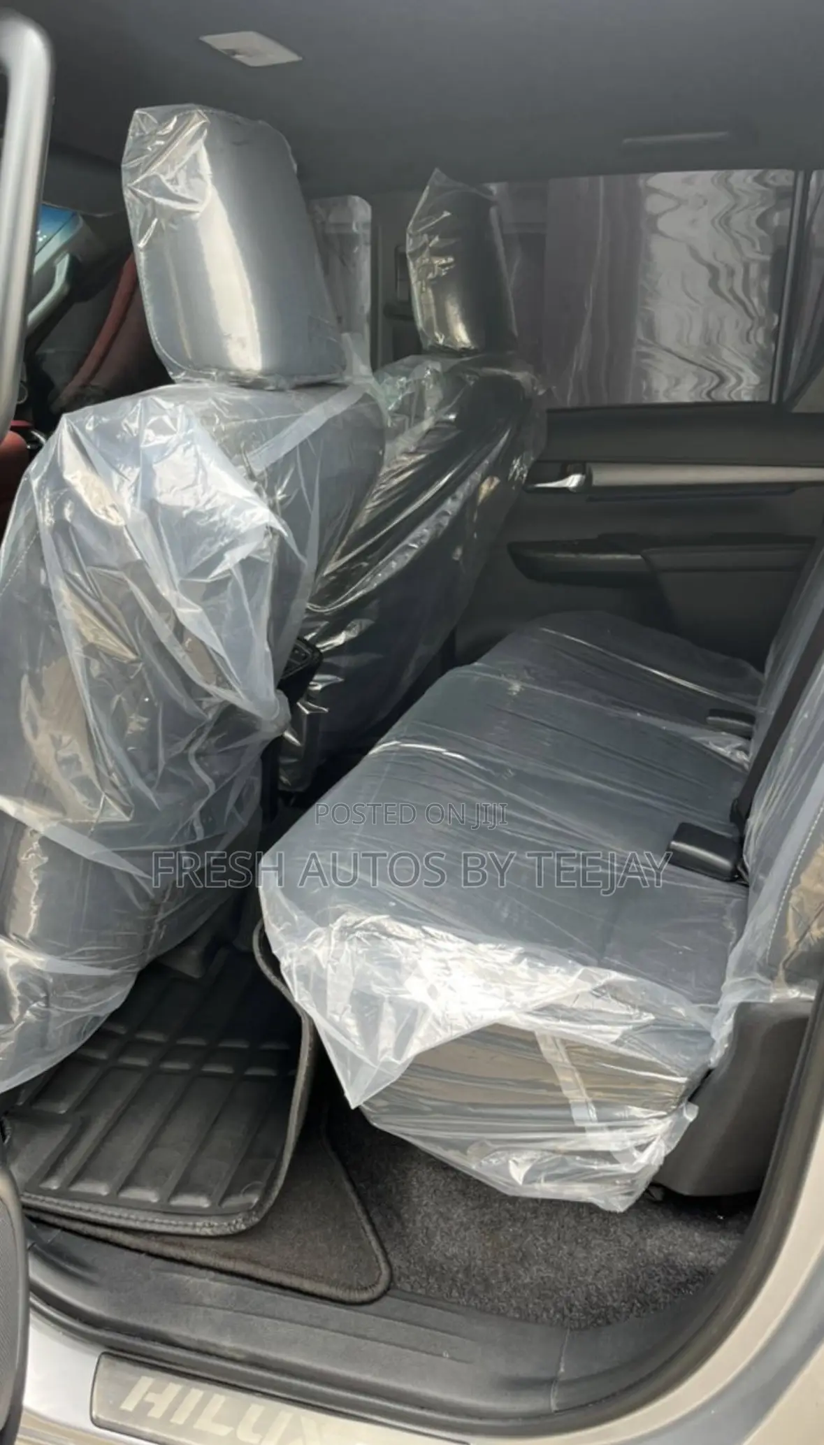 Toyota Hilux 2024 Silver