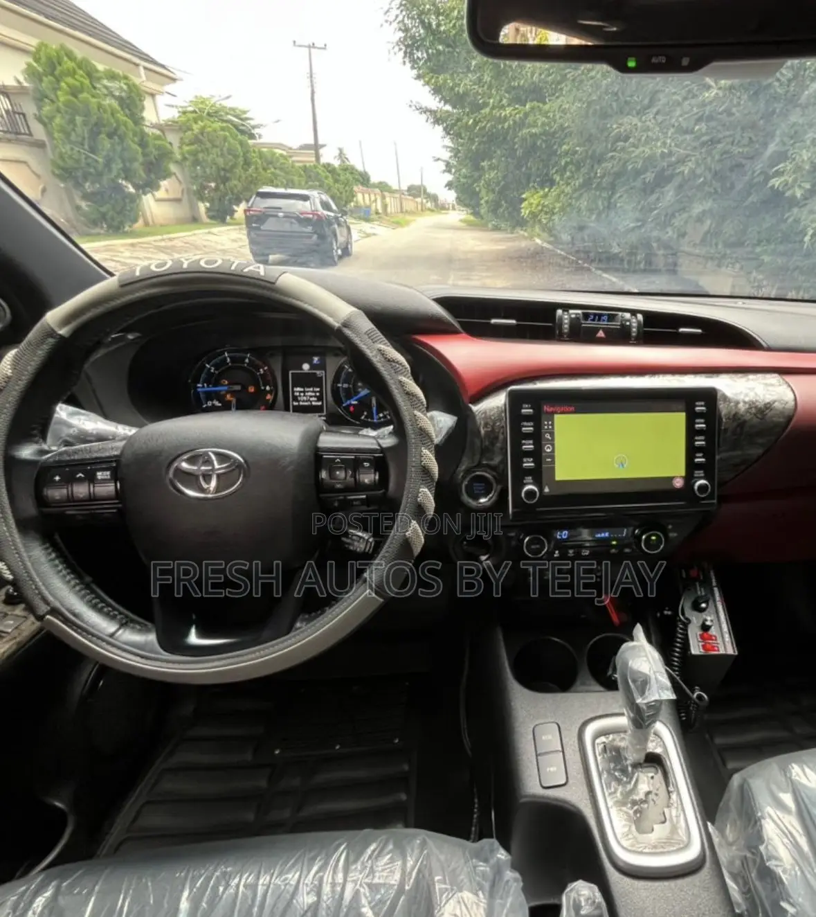 Toyota Hilux 2024 Silver