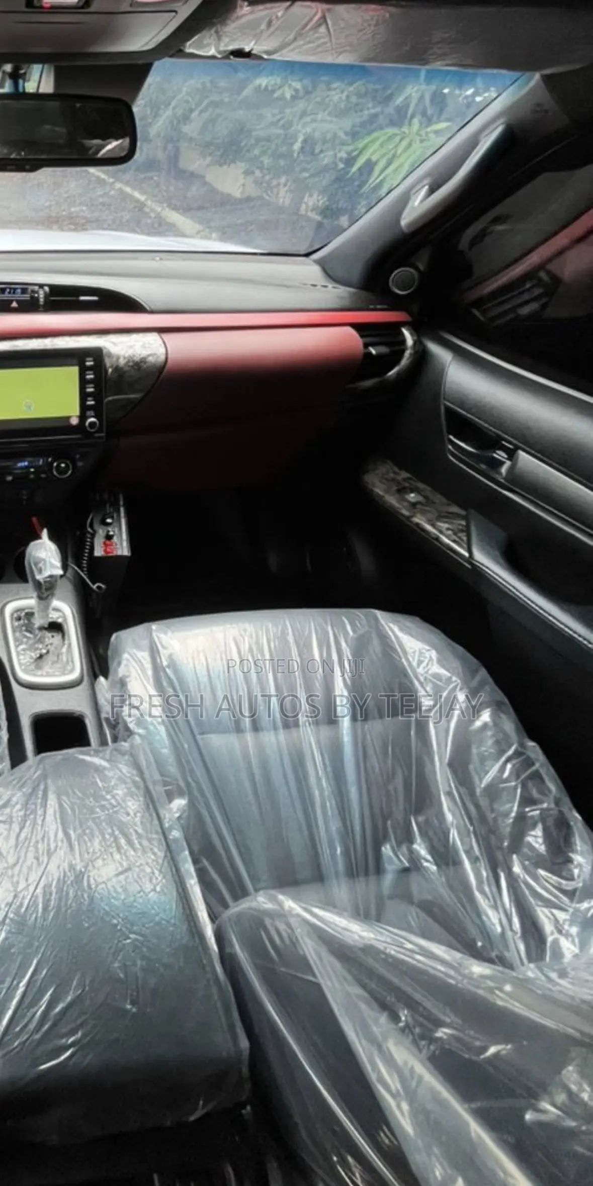Toyota Hilux 2024 Silver