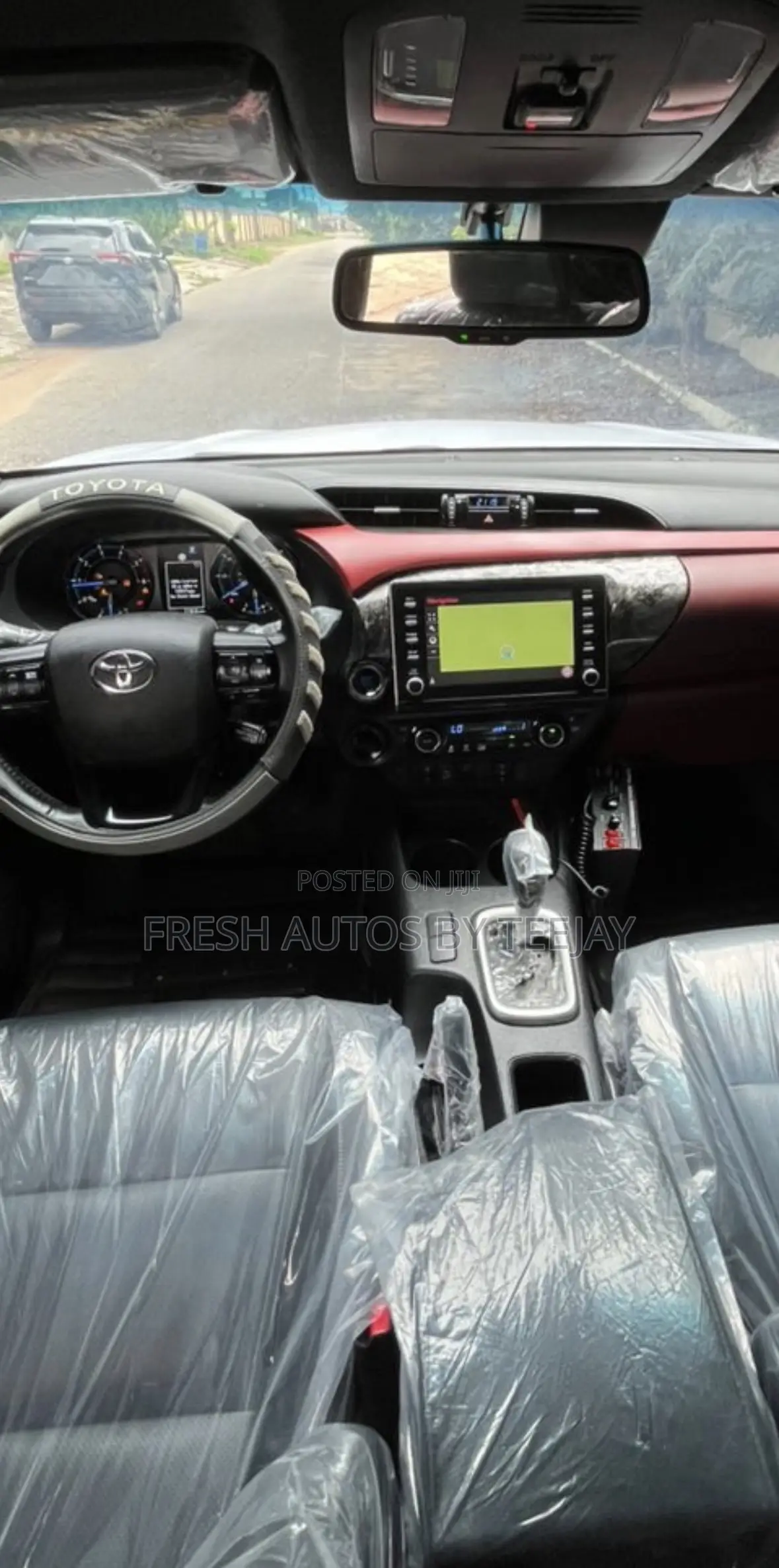 Toyota Hilux 2024 Silver