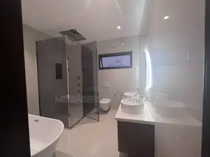 5bdrm Penthouse in Old Ikoyi for sale