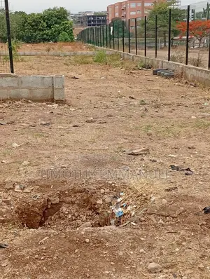 1600/800 Square Meters Land for Rent