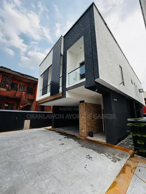 4bdrm Duplex in Berger for sale