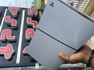 Ps5 Slim Console With 1pad and Fc 26(Digital)