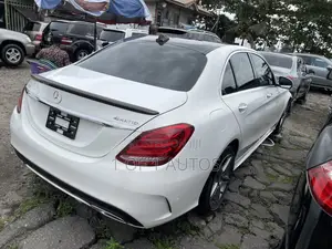 Mercedes-Benz C400 4Matic AWD Sedan (3.0L V6 7A) 2015 White