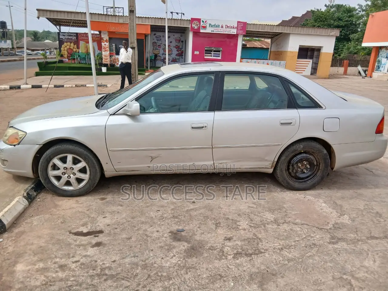 Toyota Avalon 2002 Silver