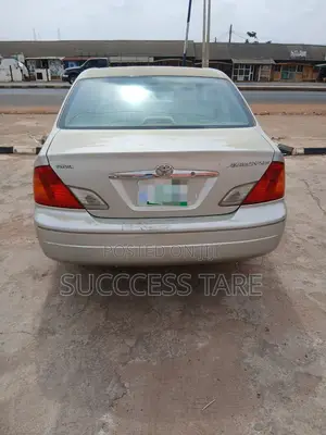 Toyota Avalon 2002 Silver