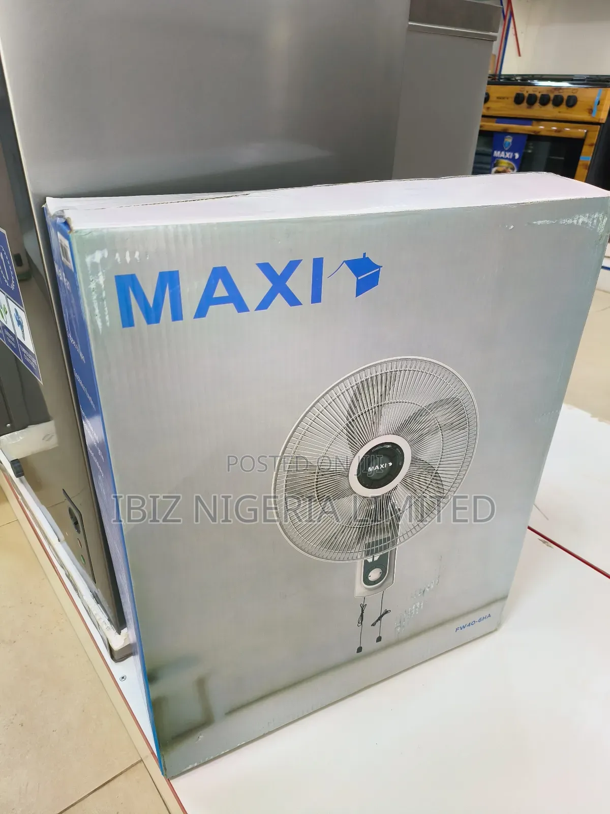 Maxi 16" Wall Fan