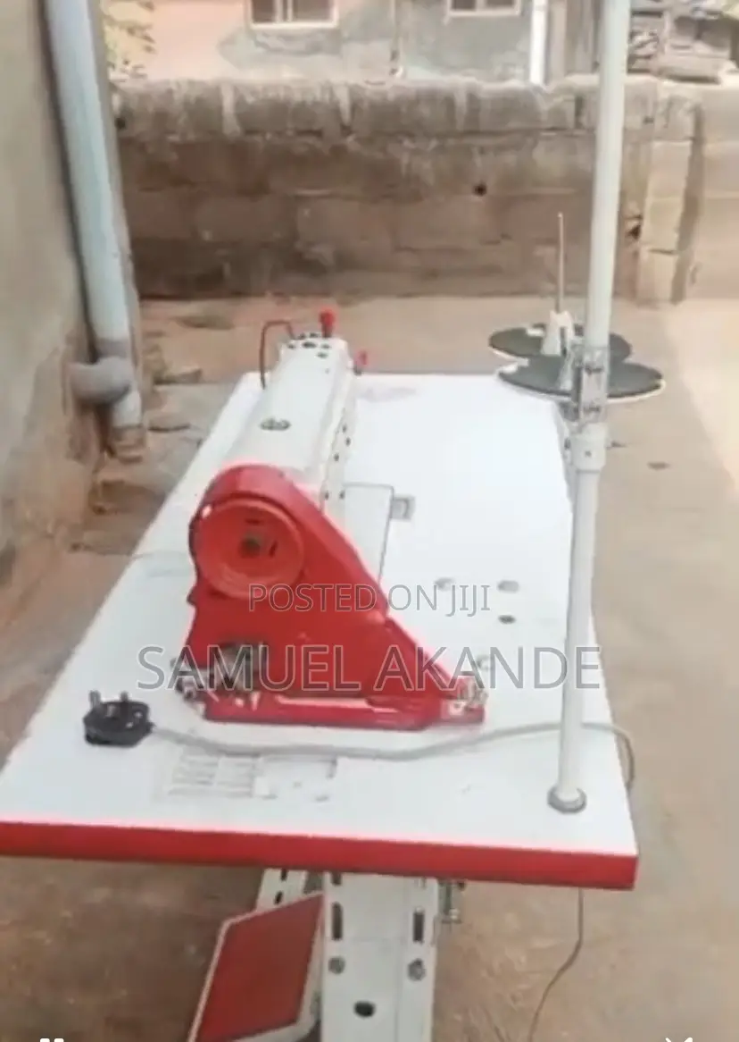 Industrial Sewing Machine