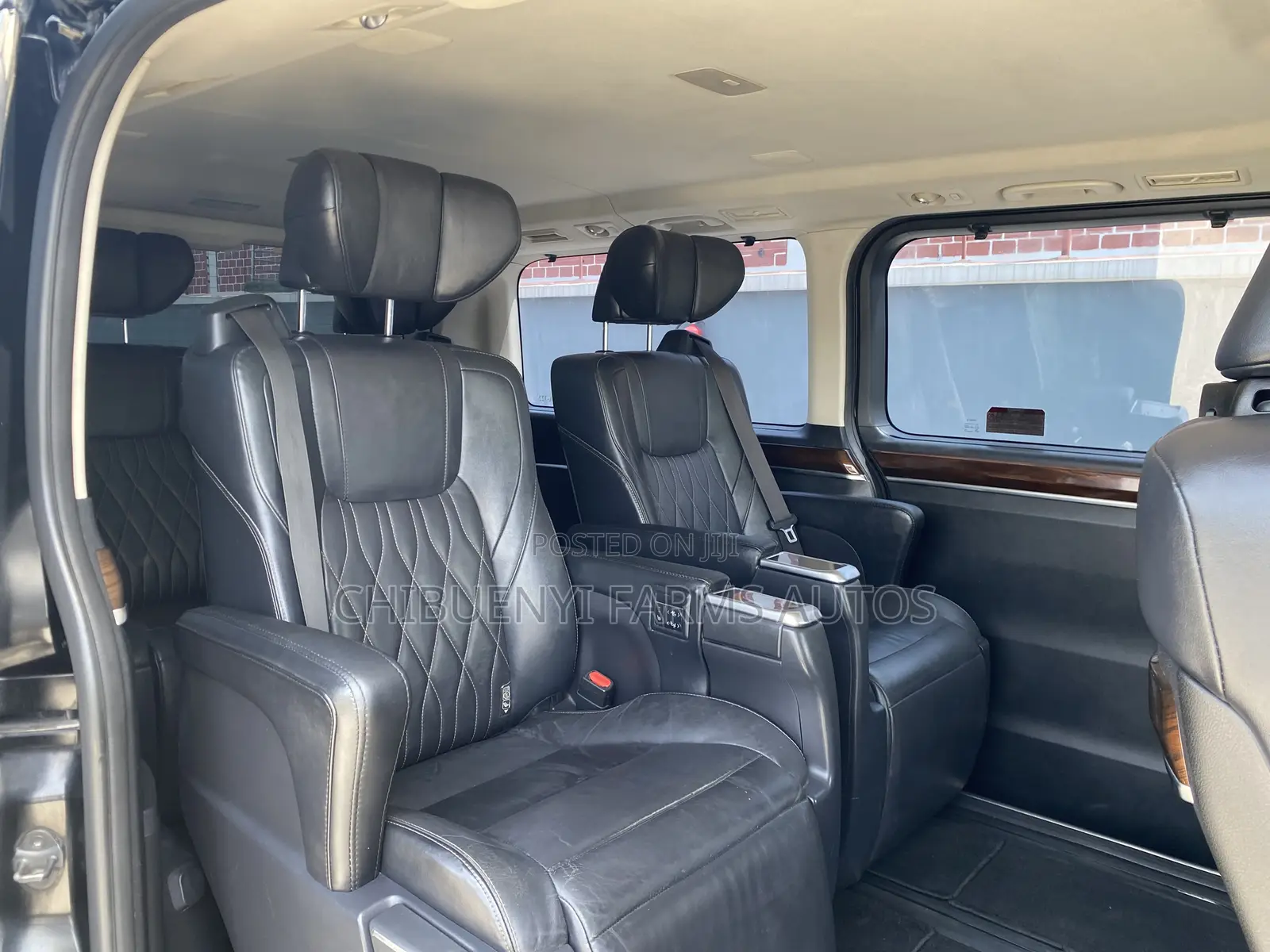 Toyota Granvia 2022 Black