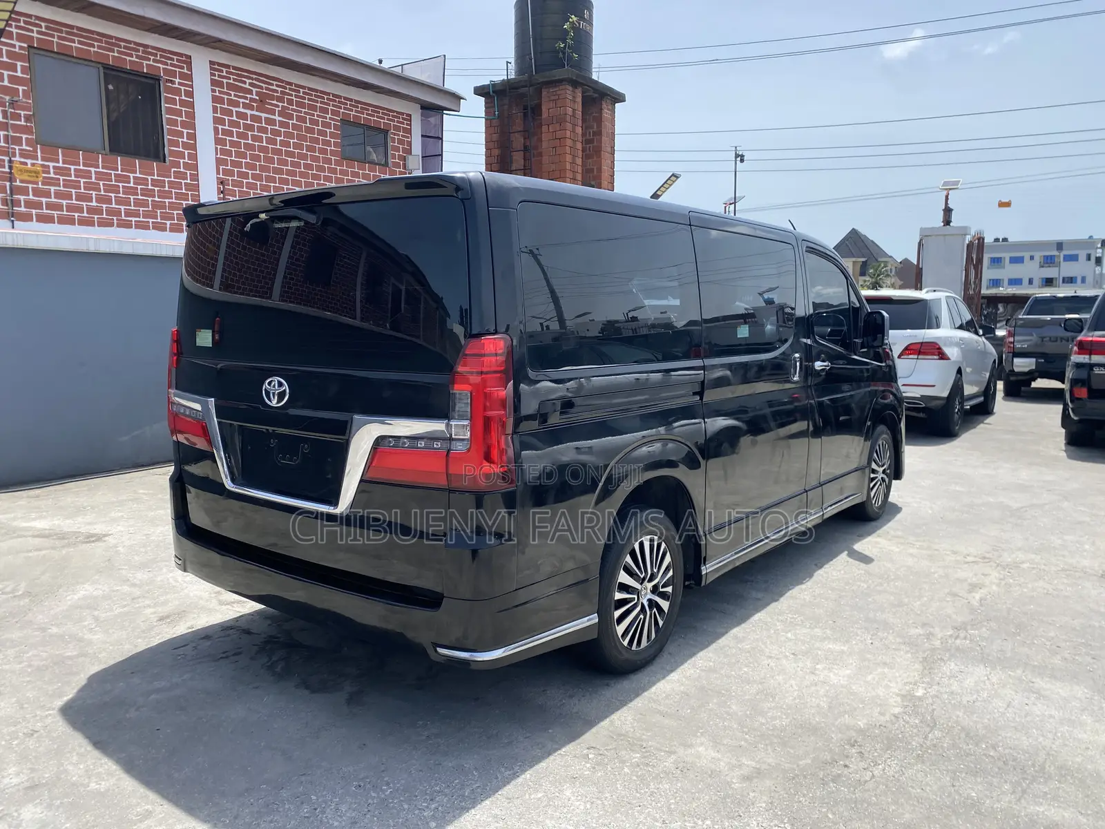 Toyota Granvia 2022 Black