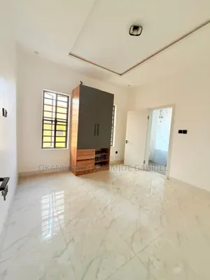 4bdrm Duplex in GRA Phase 1 for sale