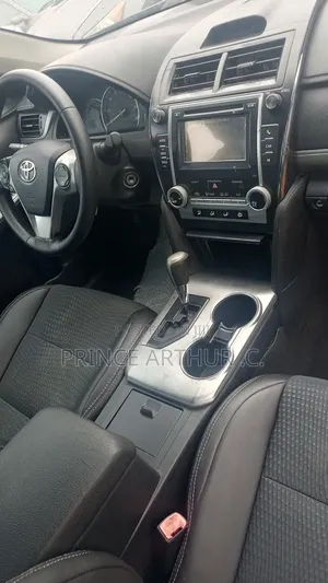 Toyota Camry L 4dr Sedan (2.5L 4cyl 6A) 2014 Gray