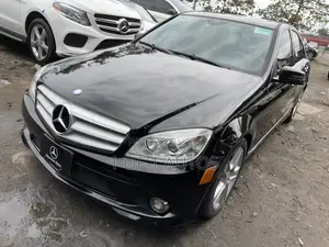Mercedes-Benz C300 Sport 4Matic Sedan AWD (3.0L 6cyl 7A) 2011 Black
