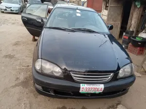 Toyota Avensis 2.0 D Verso 2002 Black