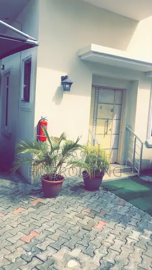 4bdrm Duplex in Royal View Estate, for rent
