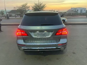 Mercedes-Benz M Class ML 550 4Matic 2012 Gray