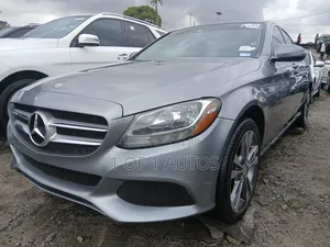 Mercedes-Benz C300 Base 4Matic Sedan AWD (2.0L 4cyl 7A) 2016 Gray