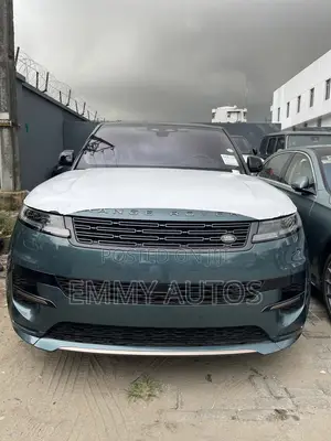 Land Rover Discovery Sport 2023 Green