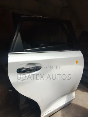 Neat Tokunbo Venza Back Door 2010 Model