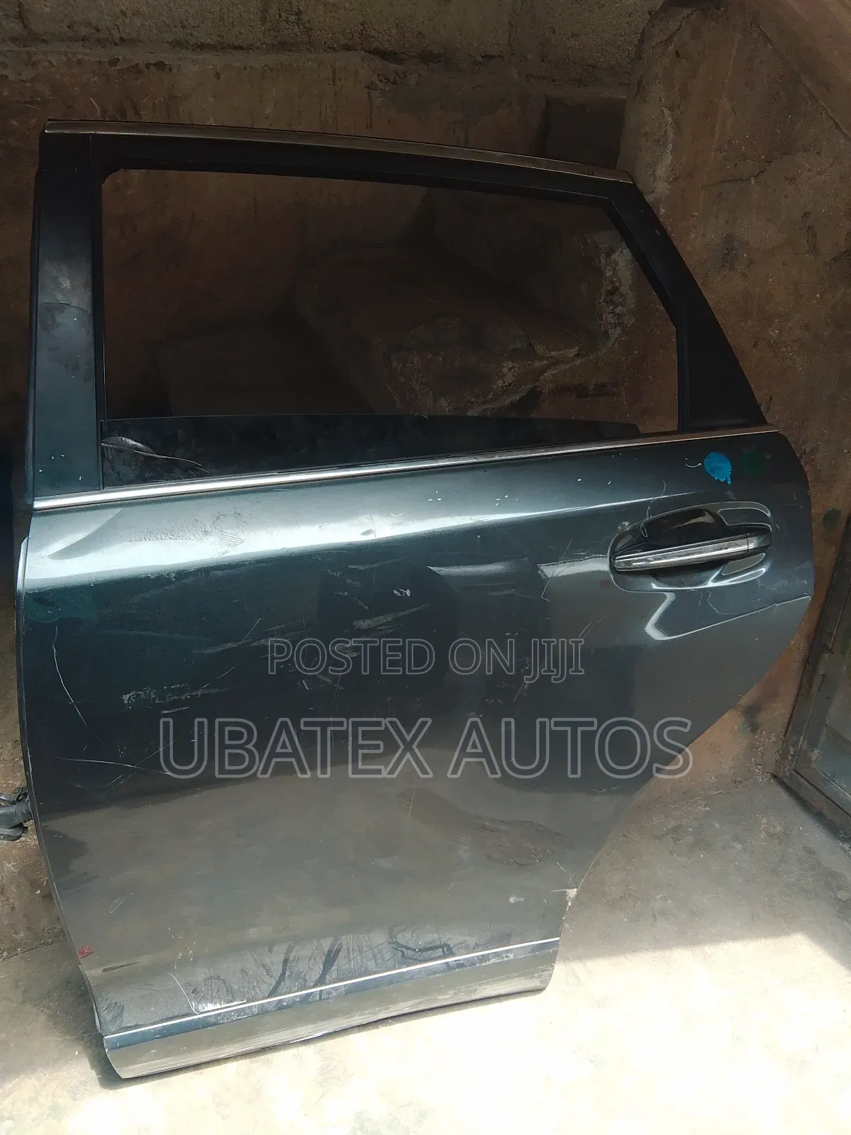 Neat Tokunbo Venza Back Door 2010 Model