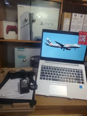 New Laptop HP EliteBook 830 16GB Intel Core 5 SSD 1T