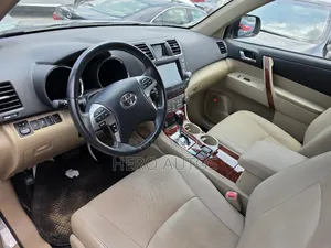 Toyota Highlander Limited 2011 Green