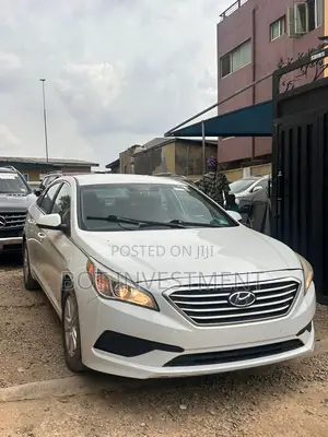 Hyundai Sonata Base Sedan FWD (2.4L 4cyl 6A) 2016 White