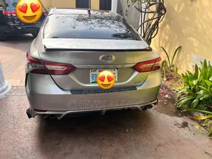 Toyota Camry XSE FWD 2020 Silver