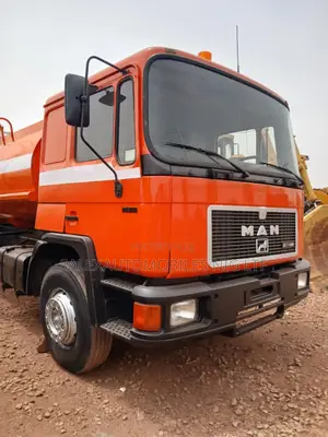 Man T42 2004 Orange