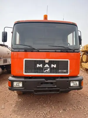Man T42 2004 Orange