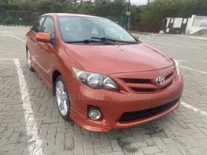 Toyota Corolla S Special Edition 4dr Sedan (1.8L 4cyl 4A) 2013 Orange