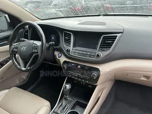 Hyundai Tucson Limited AWD 2017 White