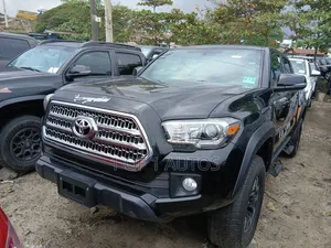 Toyota Tacoma 4dr Double Cab 2016 Black