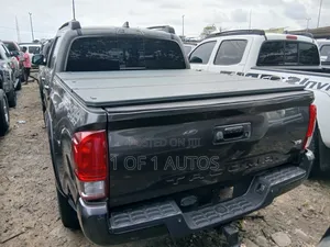 Toyota Tacoma Limited 2017 Gray