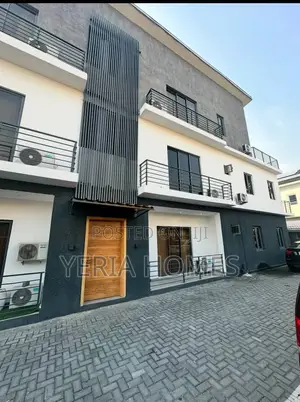 4unit of 3bedroom and 2unit of 2bedroom Penthouse