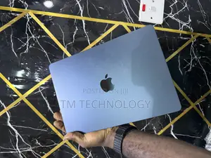 Macbook Air M2 Follow Come Screen
