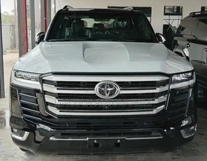 New Toyota Land Cruiser LC300 2025 Black