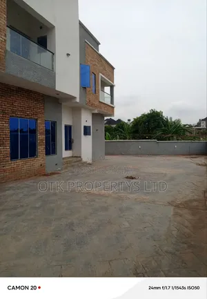 4bdrm Duplex in Fo1, Kubwa for rent