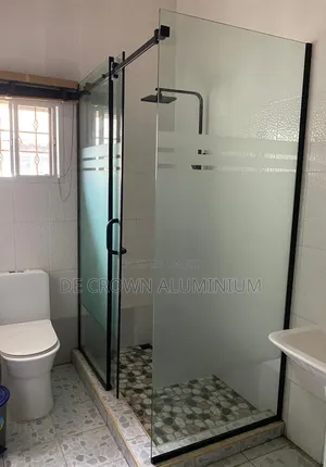 Luxury 10mm Tempered Glass Half Frosted Shower Cubicle With Black Fram
