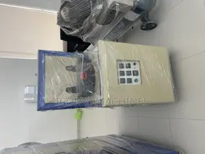 Plastic Bottle Making Machine