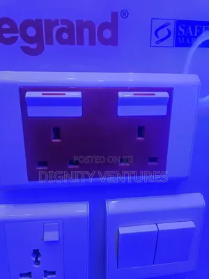 Red 13a Sockets