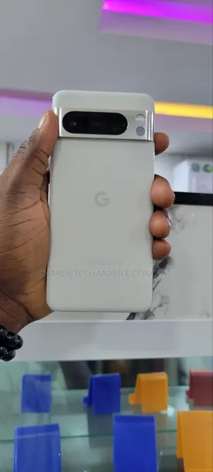 Google Pixel 8 Pro 128 GB Gold